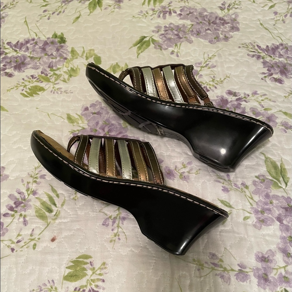 Natural Soul by Naturalizer Wedge Sandals. Size 8M. Like new condition. - Picture 2 of 7